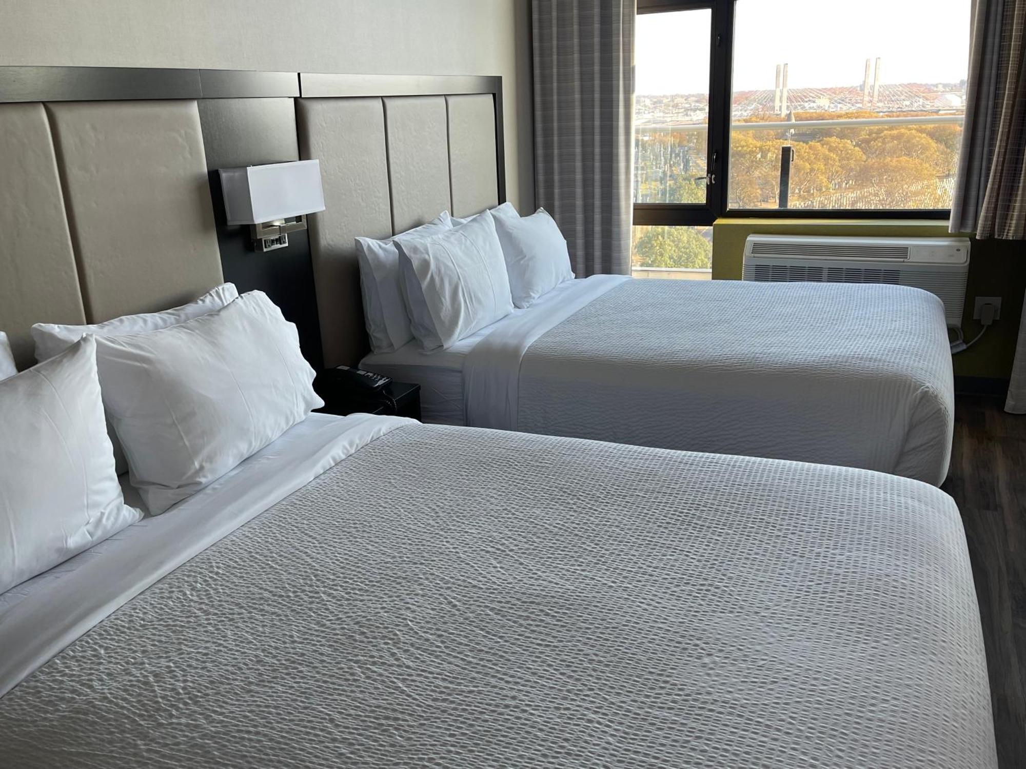 Holiday Inn Express Long Island City E - New York By Ihg Экстерьер фото