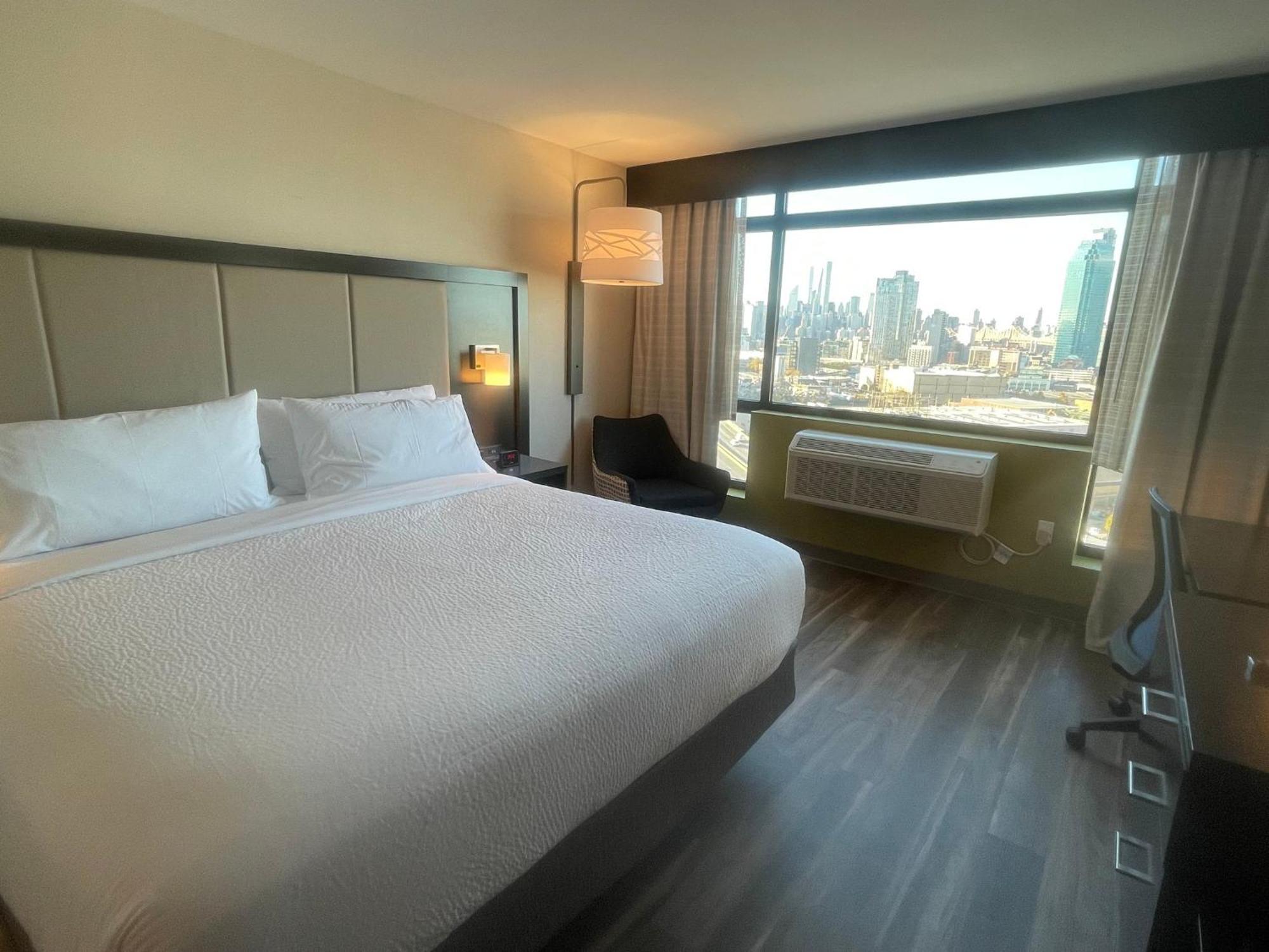 Holiday Inn Express Long Island City E - New York By Ihg Экстерьер фото