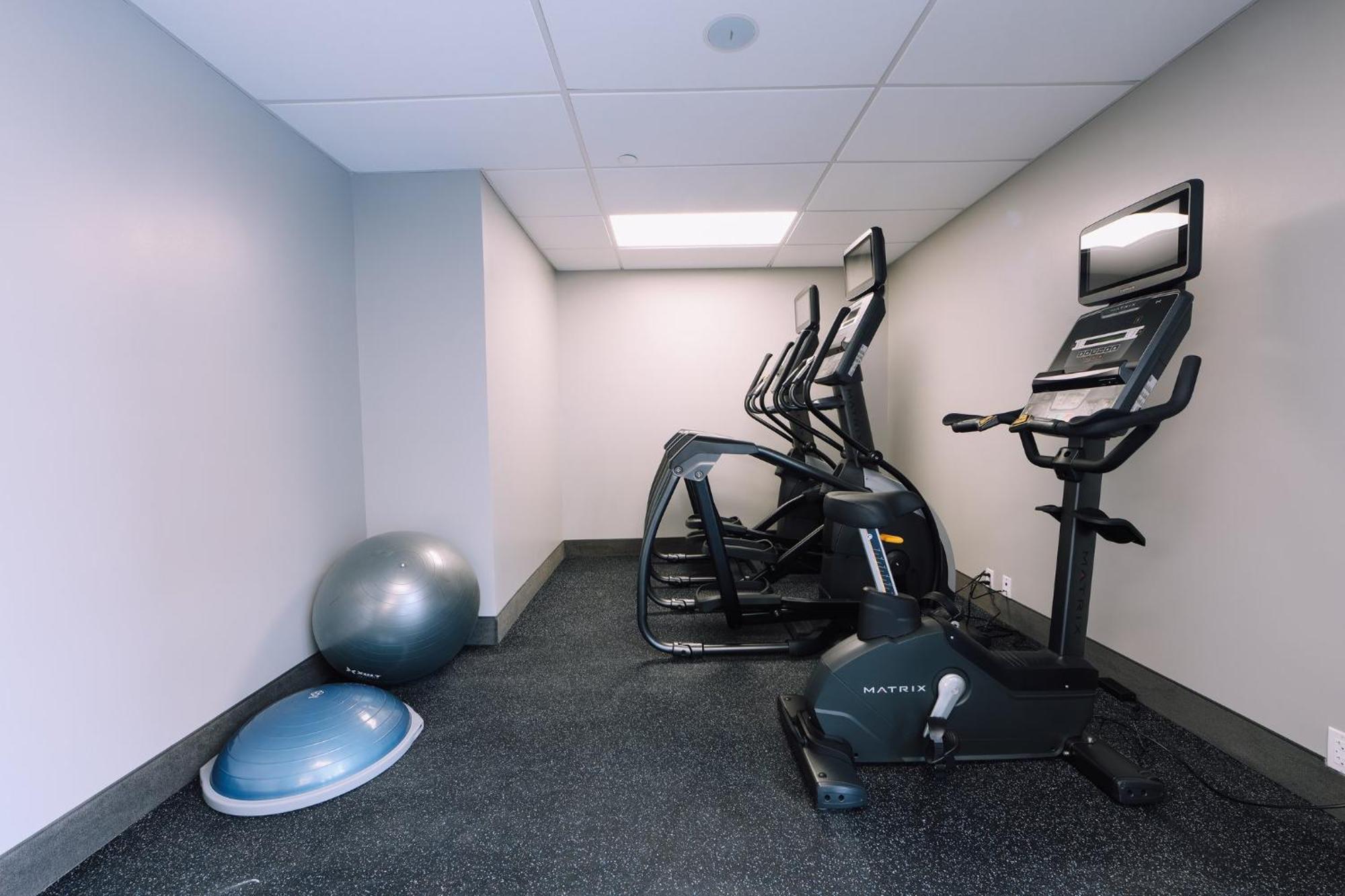 Holiday Inn Express Long Island City E - New York By Ihg Экстерьер фото