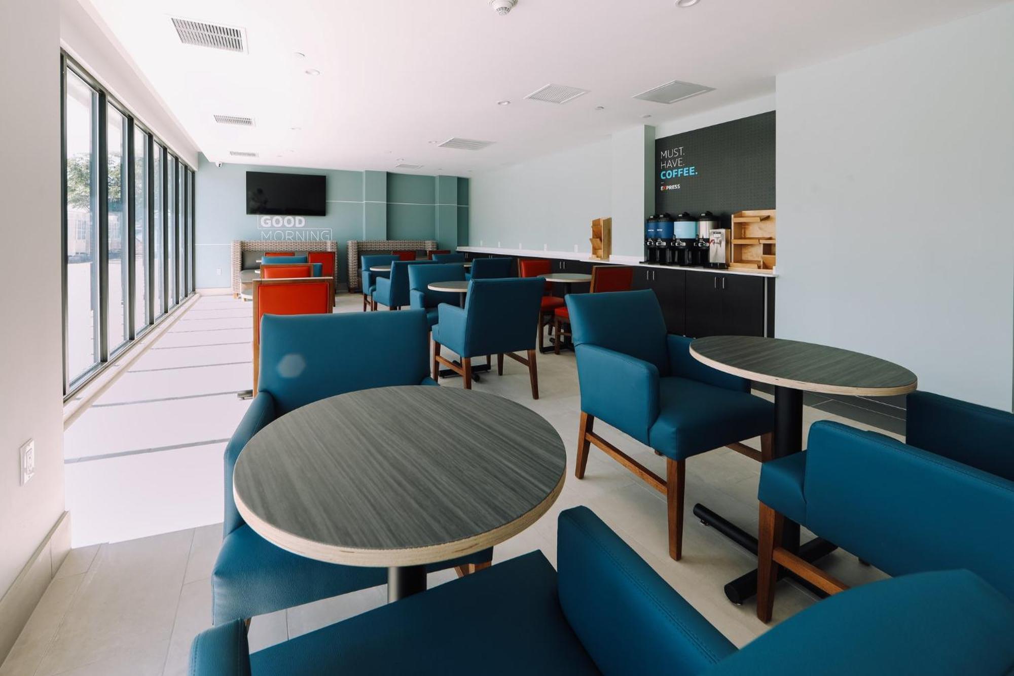 Holiday Inn Express Long Island City E - New York By Ihg Экстерьер фото